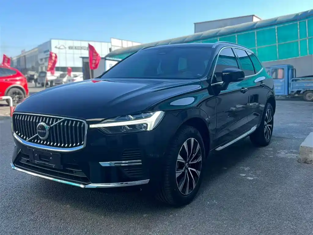 Volvo XC60 — фото 2
