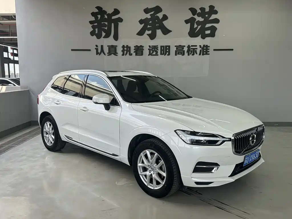 Volvo XC60 — фото 2