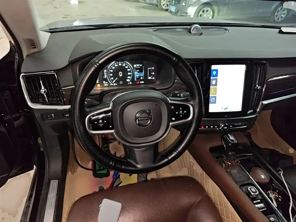 Volvo S90 — фото 11