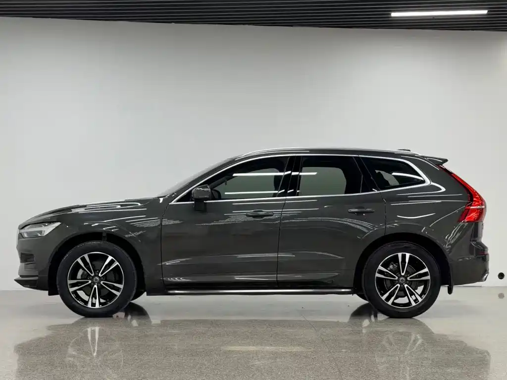 Volvo XC60 — фото 2