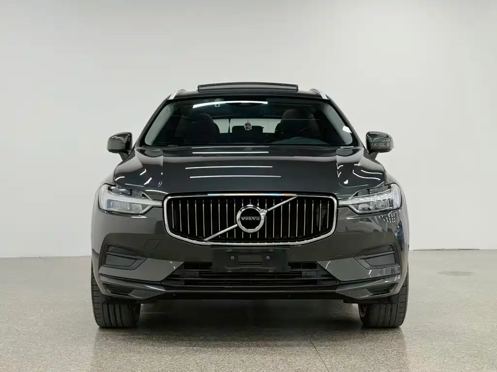 Volvo XC60 — фото 4