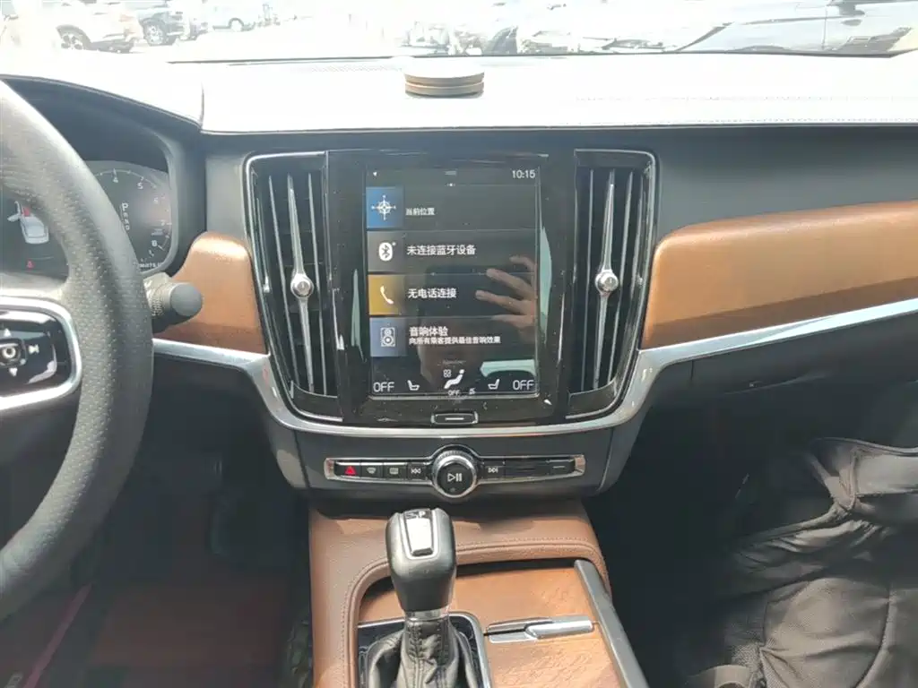 Volvo S90 — фото 13