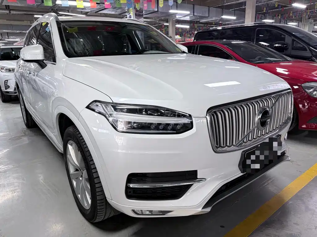 Volvo XC90 — фото 3