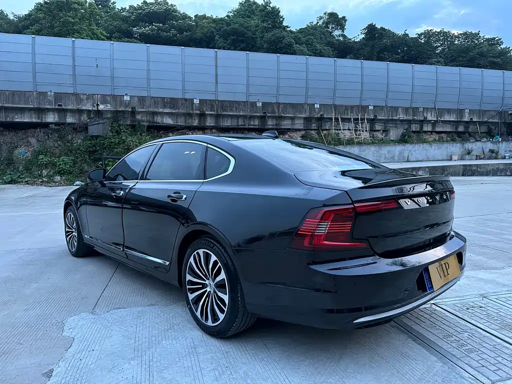 Volvo S90 — фото 7