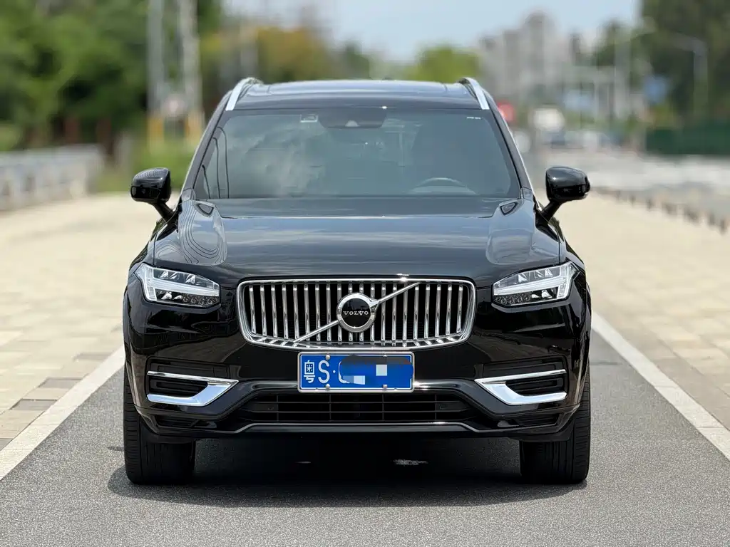 Volvo XC90 — фото 3