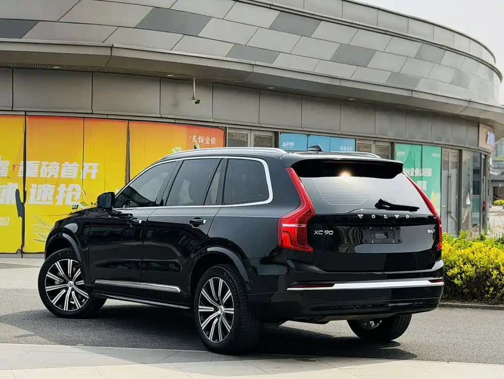Volvo XC90 — фото 4
