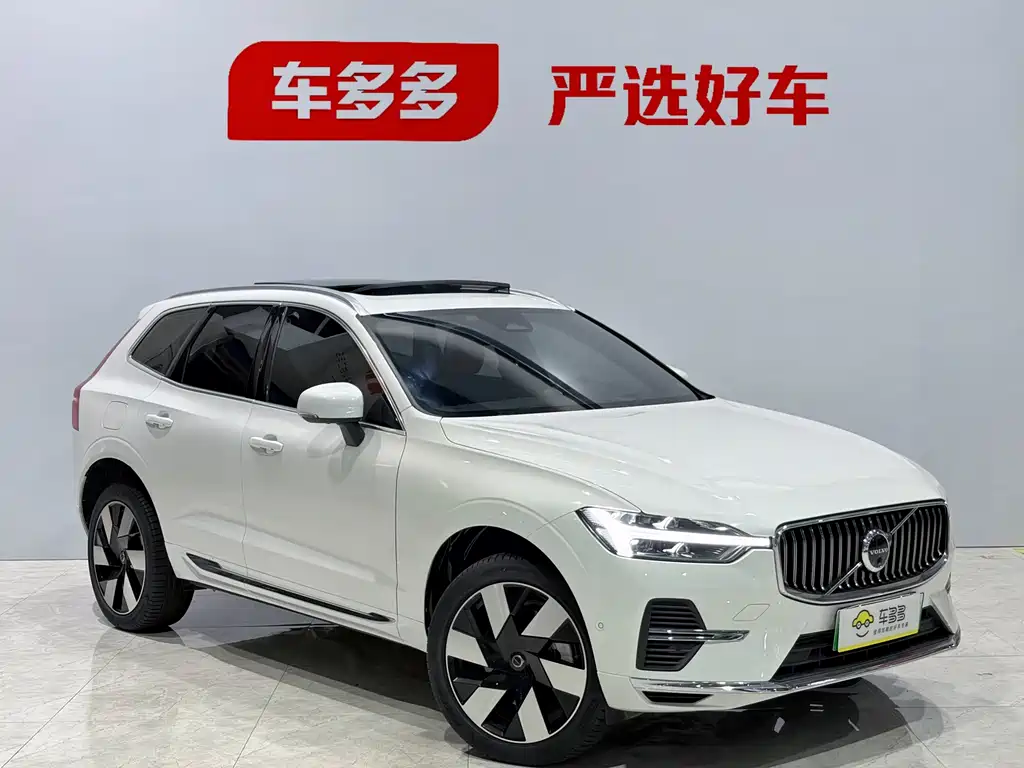 Volvo XC60 PHEV — фото 3
