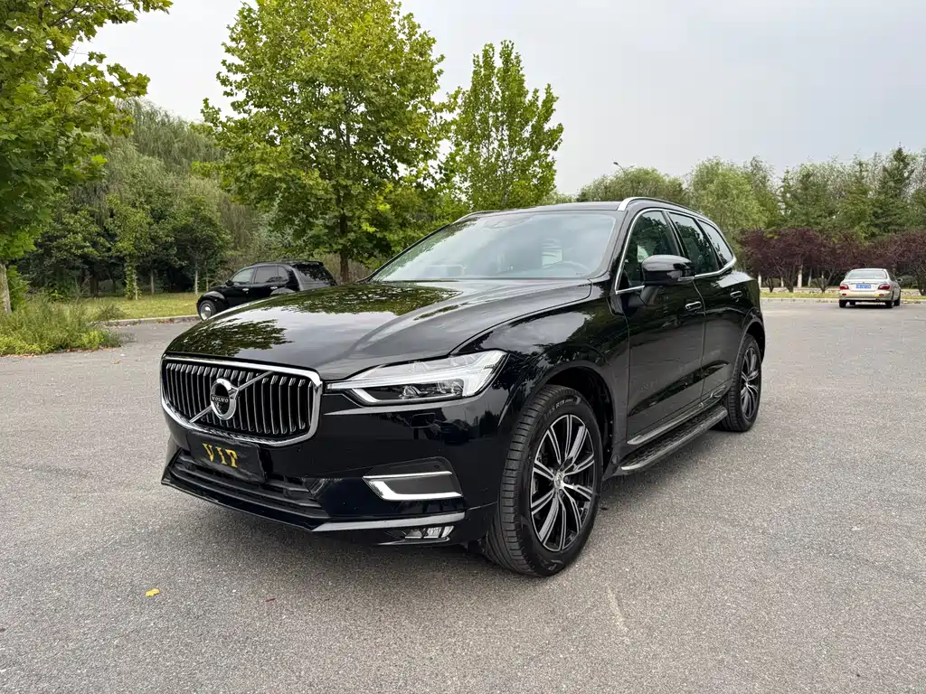 Volvo XC60 — фото 2