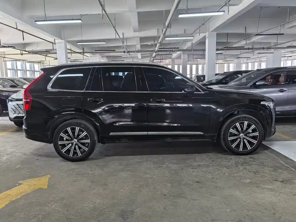Volvo XC90 — фото 2