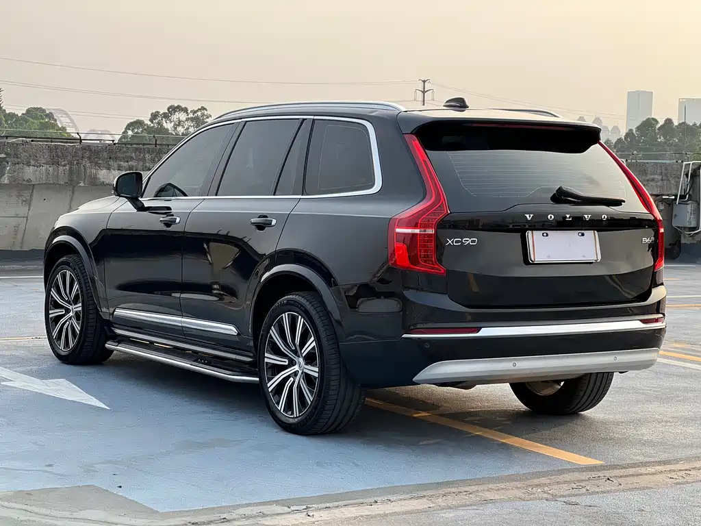Volvo XC90 — фото 4