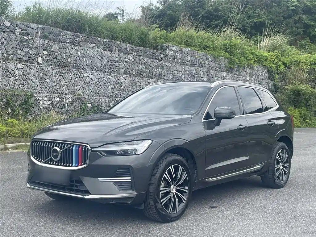 Volvo XC60 — фото 2