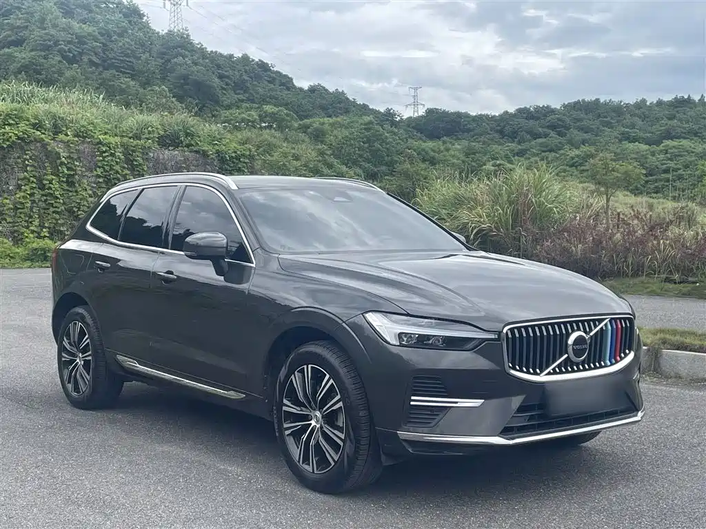 Volvo XC60 — фото 4