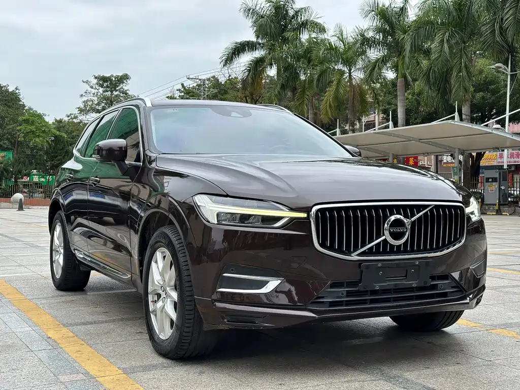 Volvo XC60 — фото 3