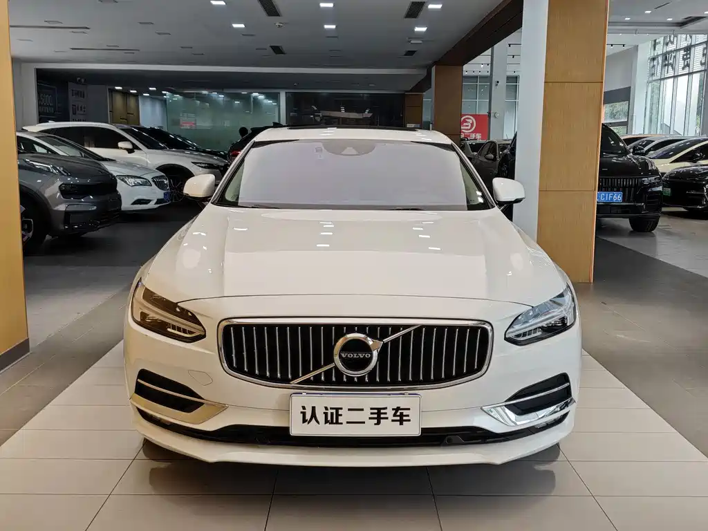 Volvo S90 — фото 4