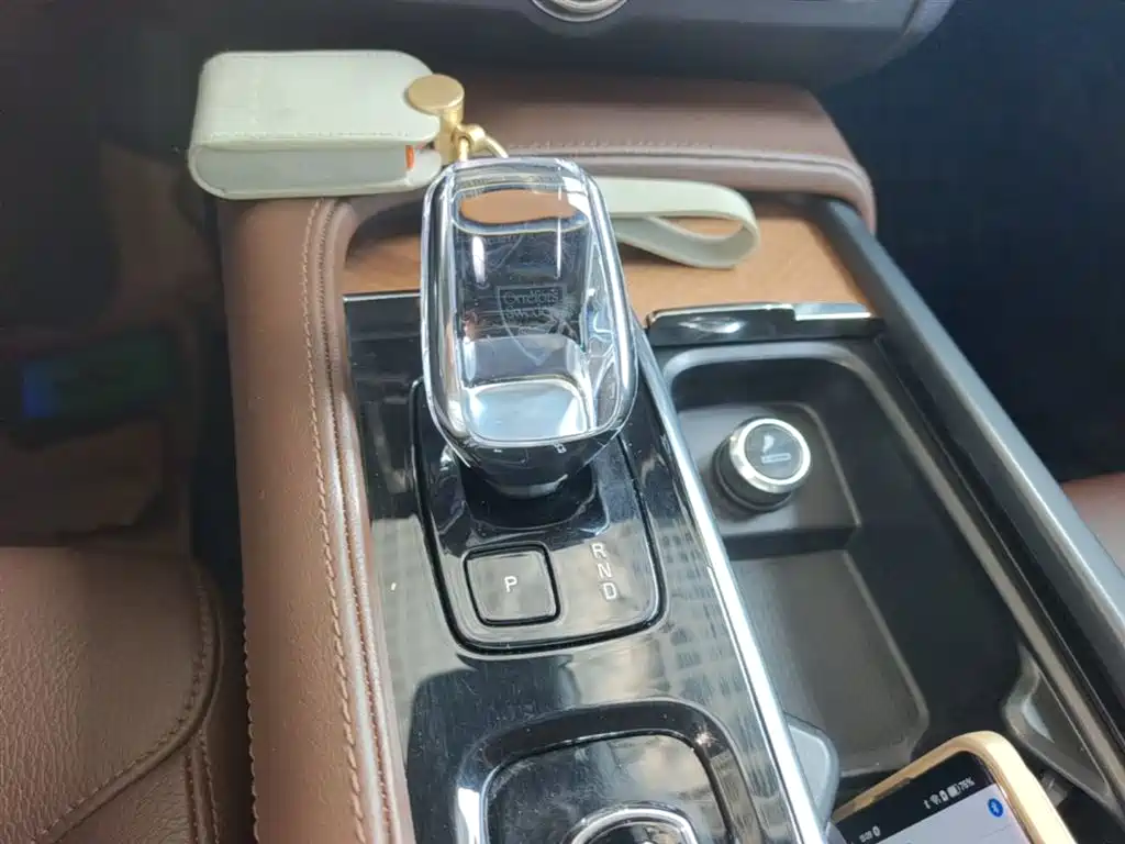 Volvo S90 — фото 14