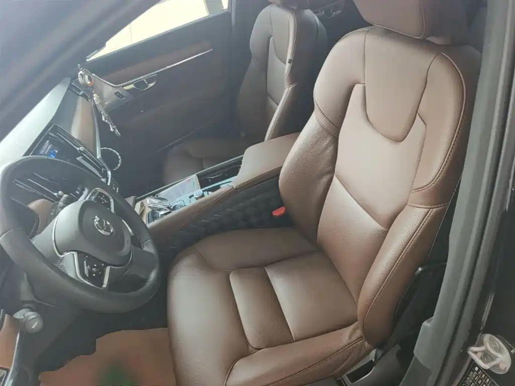 Volvo S90 — фото 15