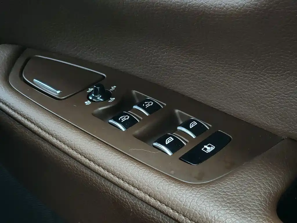 Volvo S90 — фото 13