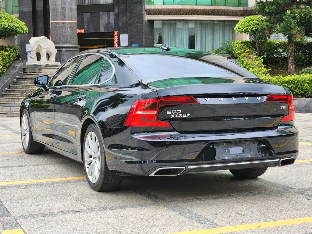 Volvo S90 — фото 6