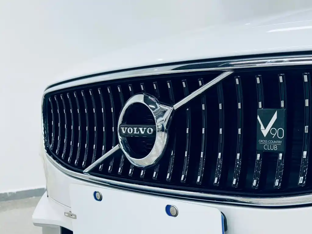 Volvo V90 — фото 21