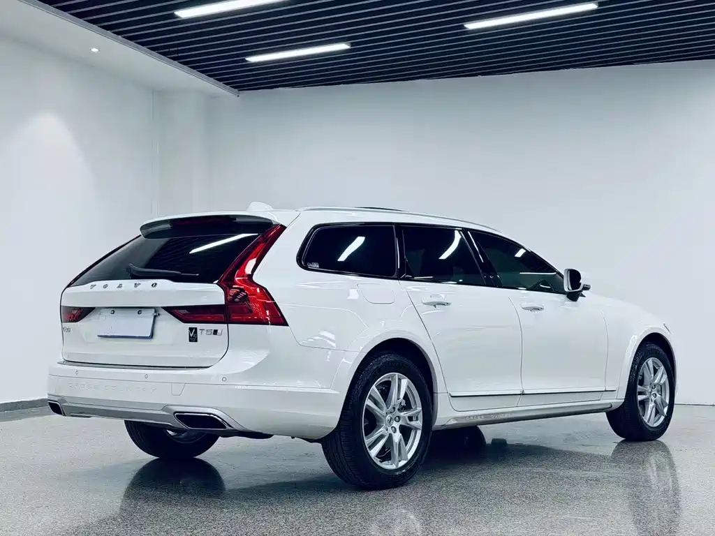 Volvo V90 — фото 7