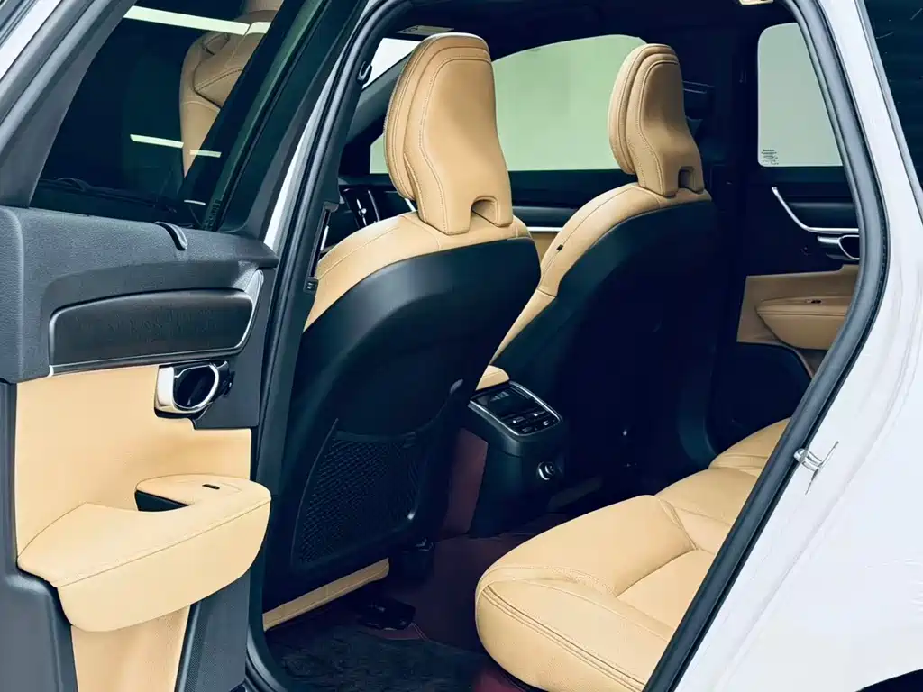 Volvo V90 — фото 10