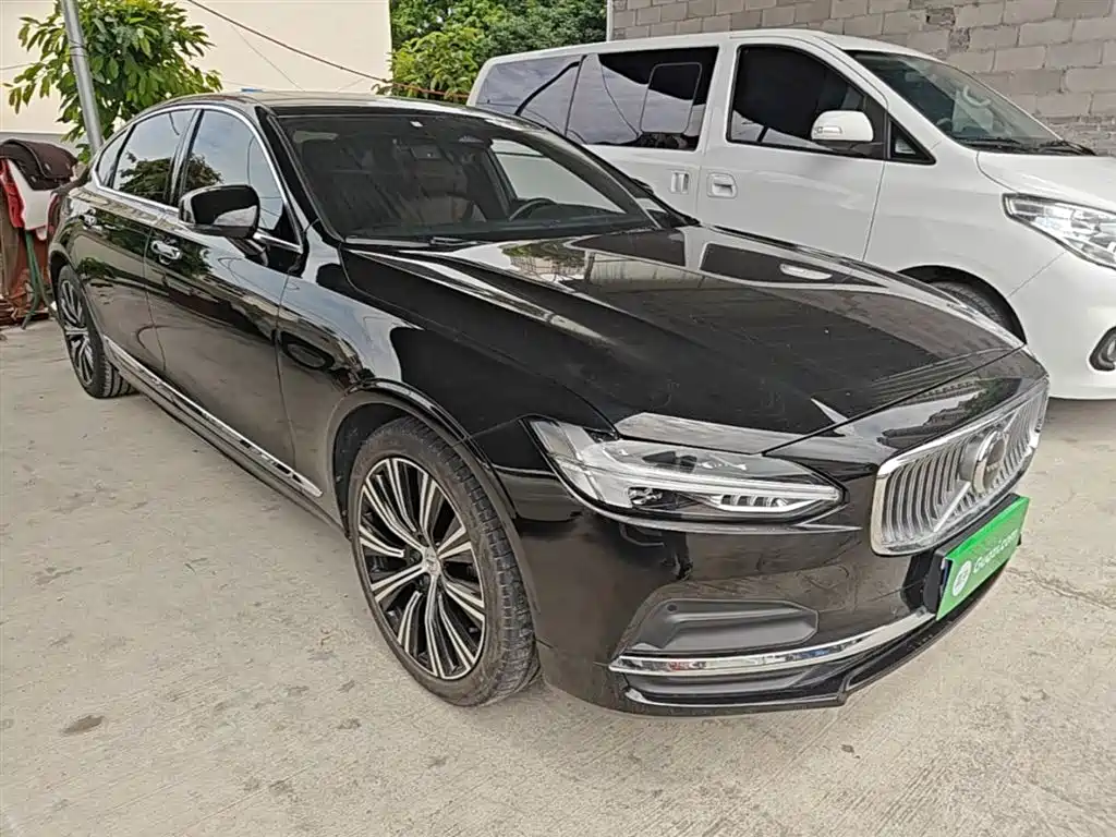 Volvo S90 — фото 22