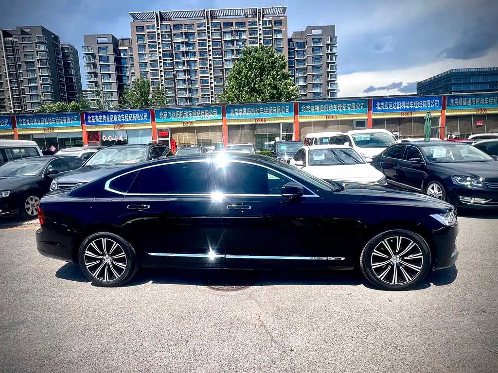 Volvo S90 — фото 4