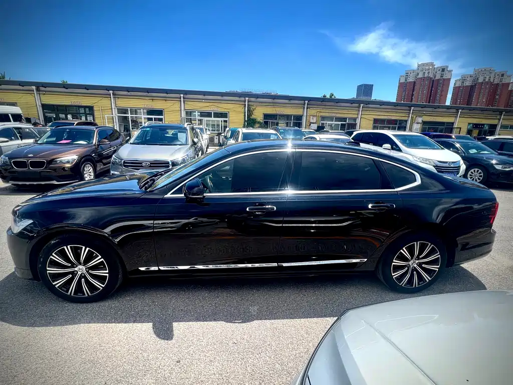 Volvo S90 — фото 8