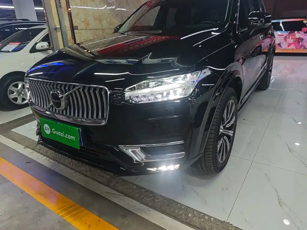Volvo XC90 — фото 24