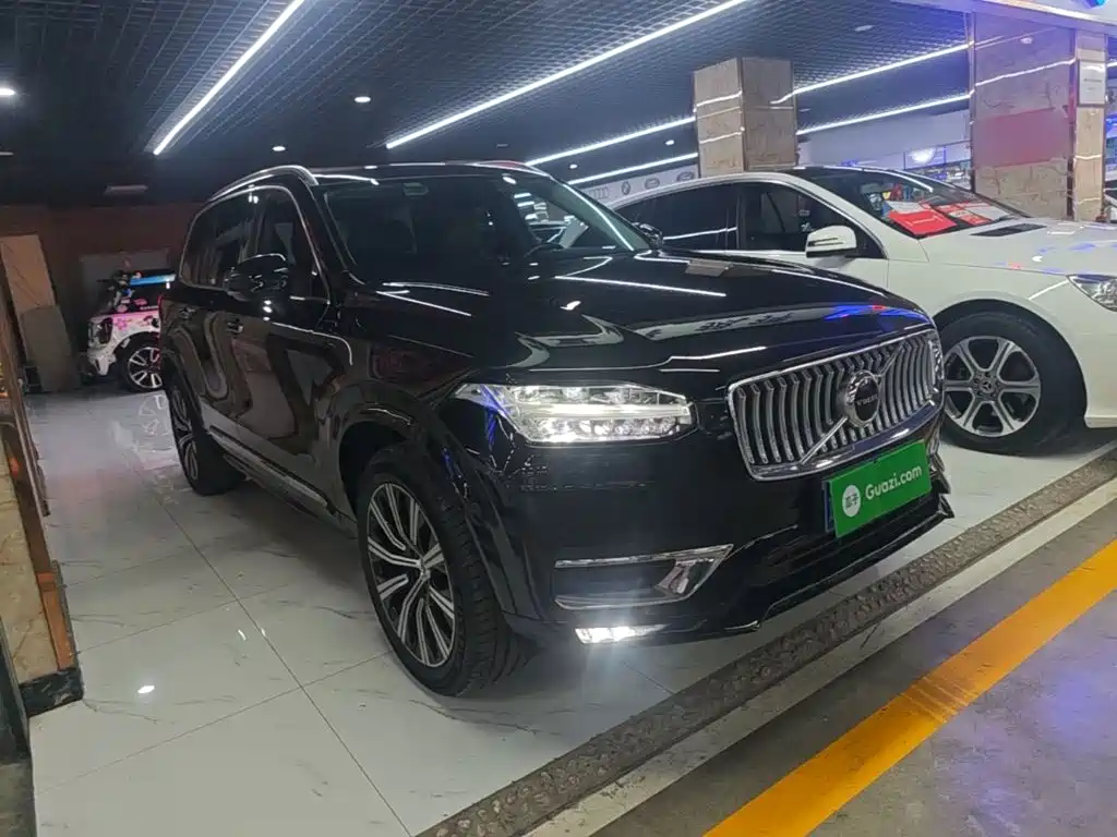 Volvo XC90 — фото 4