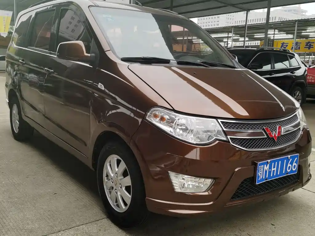 Wuling Hongguang — фото 4