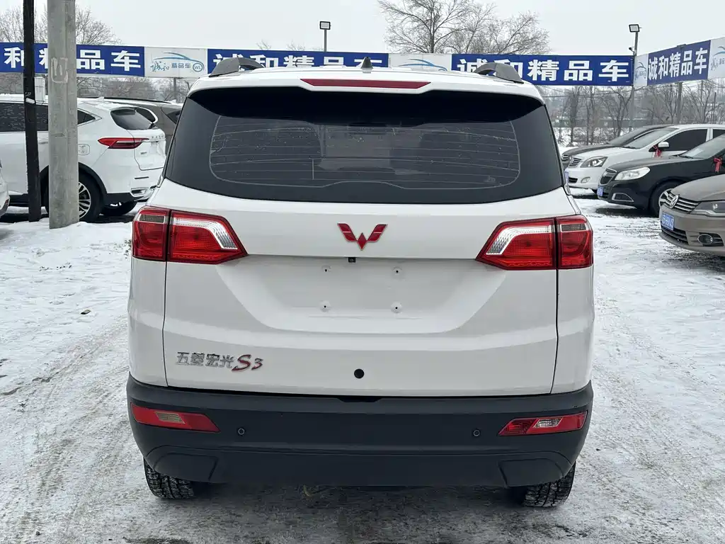 Wuling Hongguang S3 — фото 8