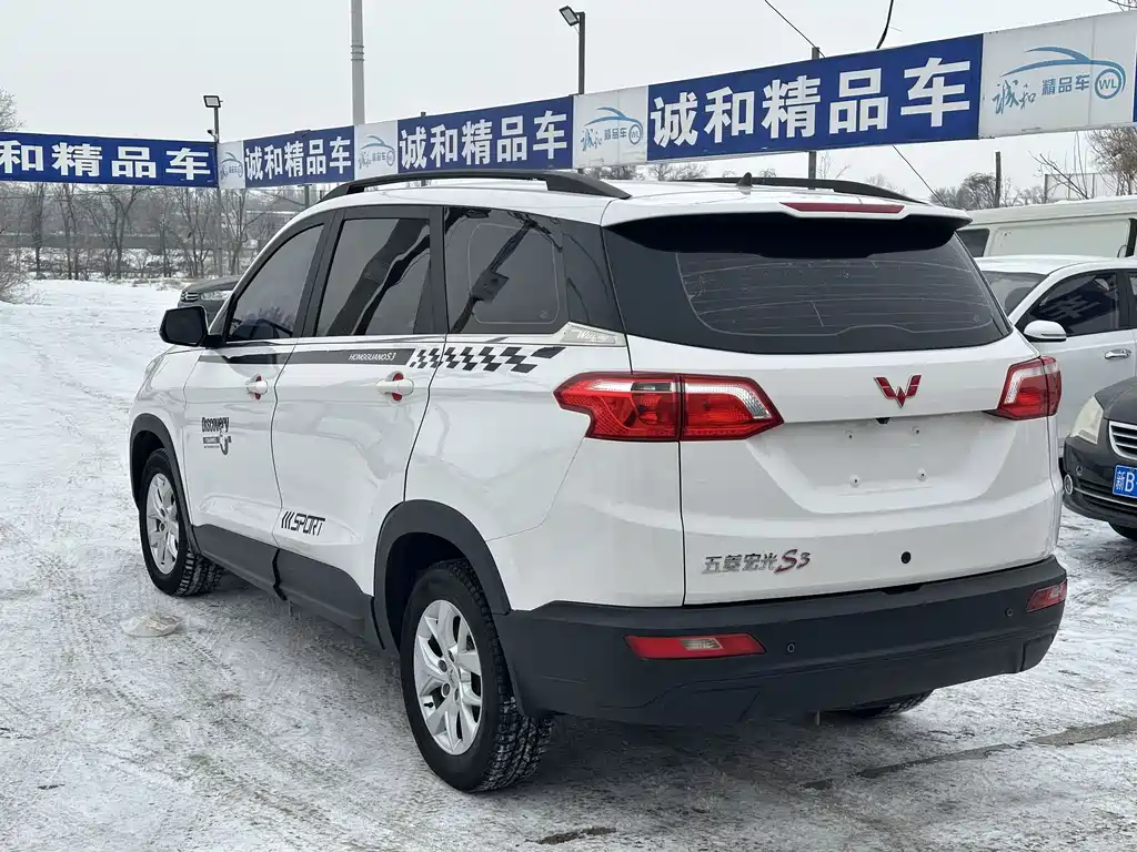 Wuling Hongguang S3 — фото 9