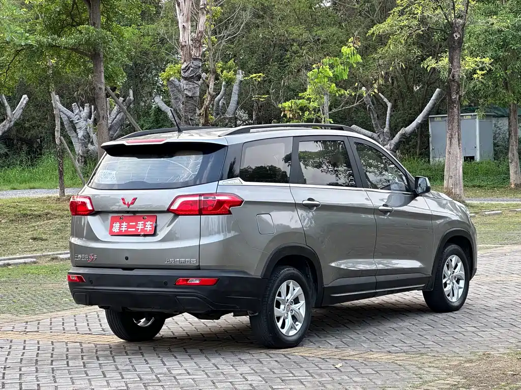 Wuling Hongguang S3 — фото 6
