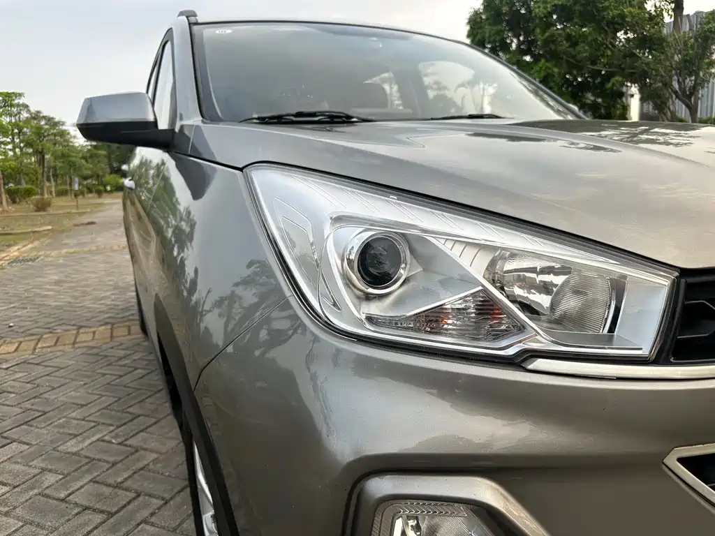 Wuling Hongguang S3 — фото 7