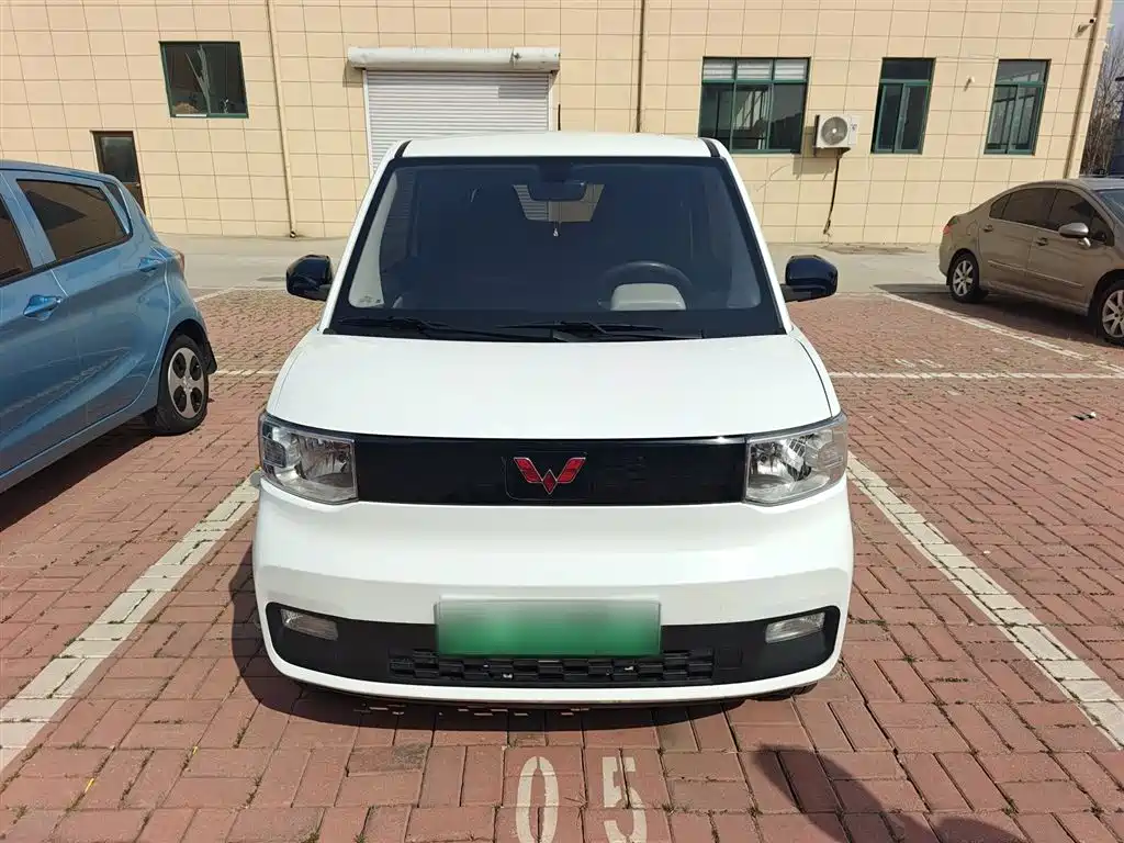 Wuling MINIEV — фото 3