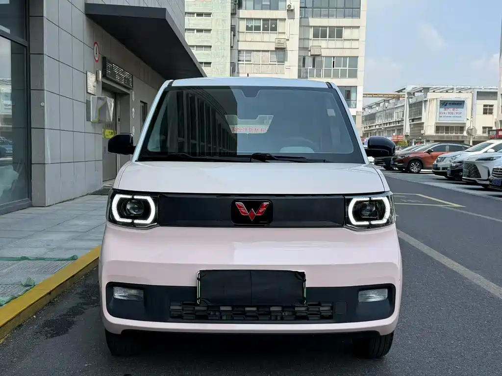 Wuling MINIEV — фото 2