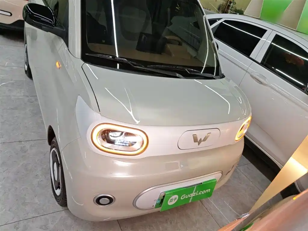 Wuling MINIEV — фото 3