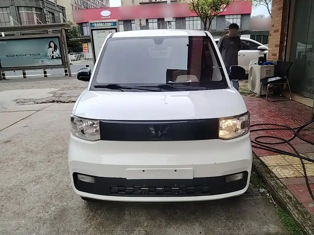 Wuling MINIEV — фото 3