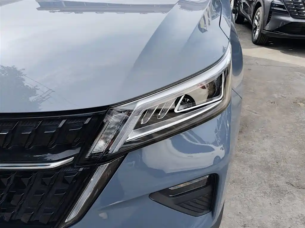 Wuling Xingchen — фото 24