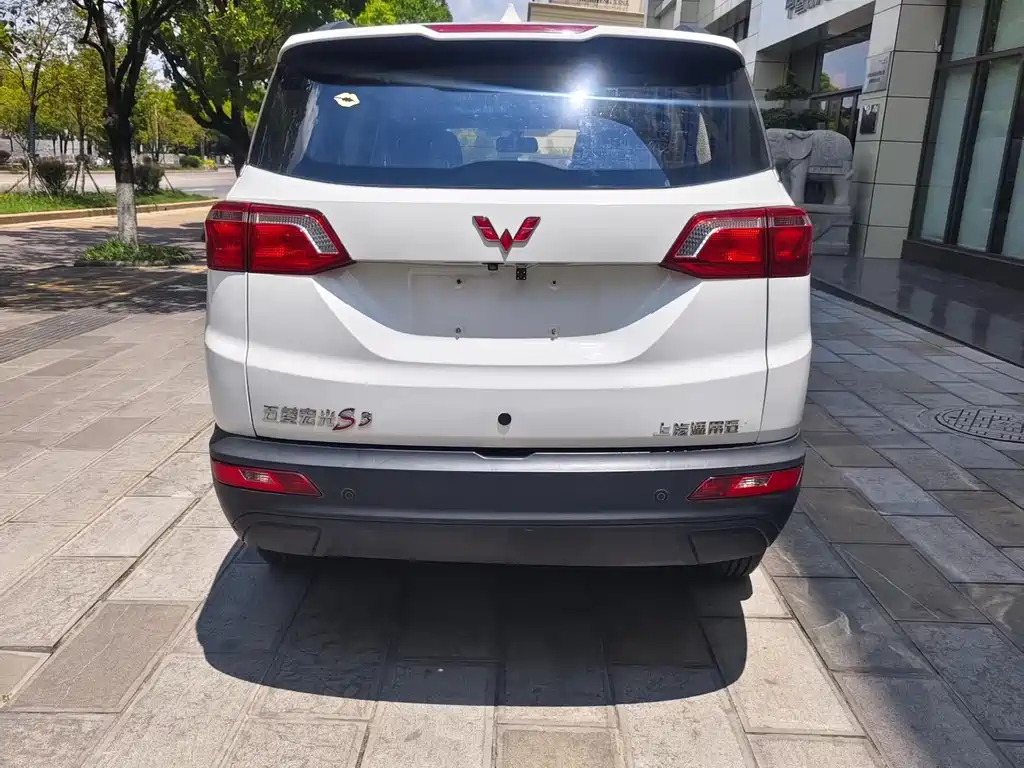 Wuling Hongguang S3 — фото 8