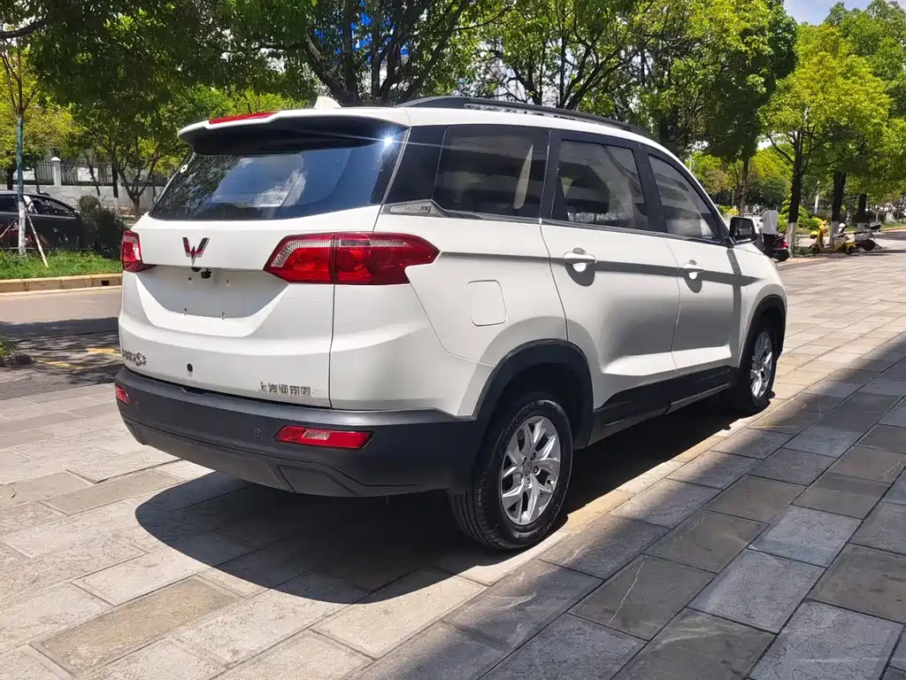 Wuling Hongguang S3 — фото 9