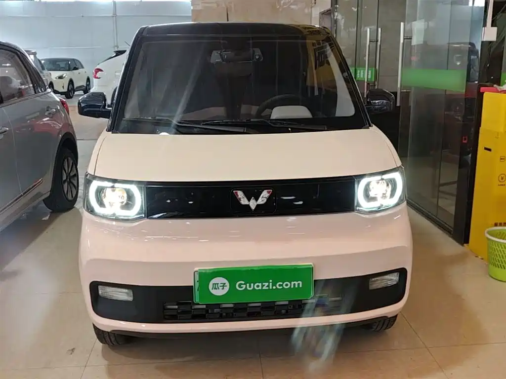Wuling MINIEV — фото 3