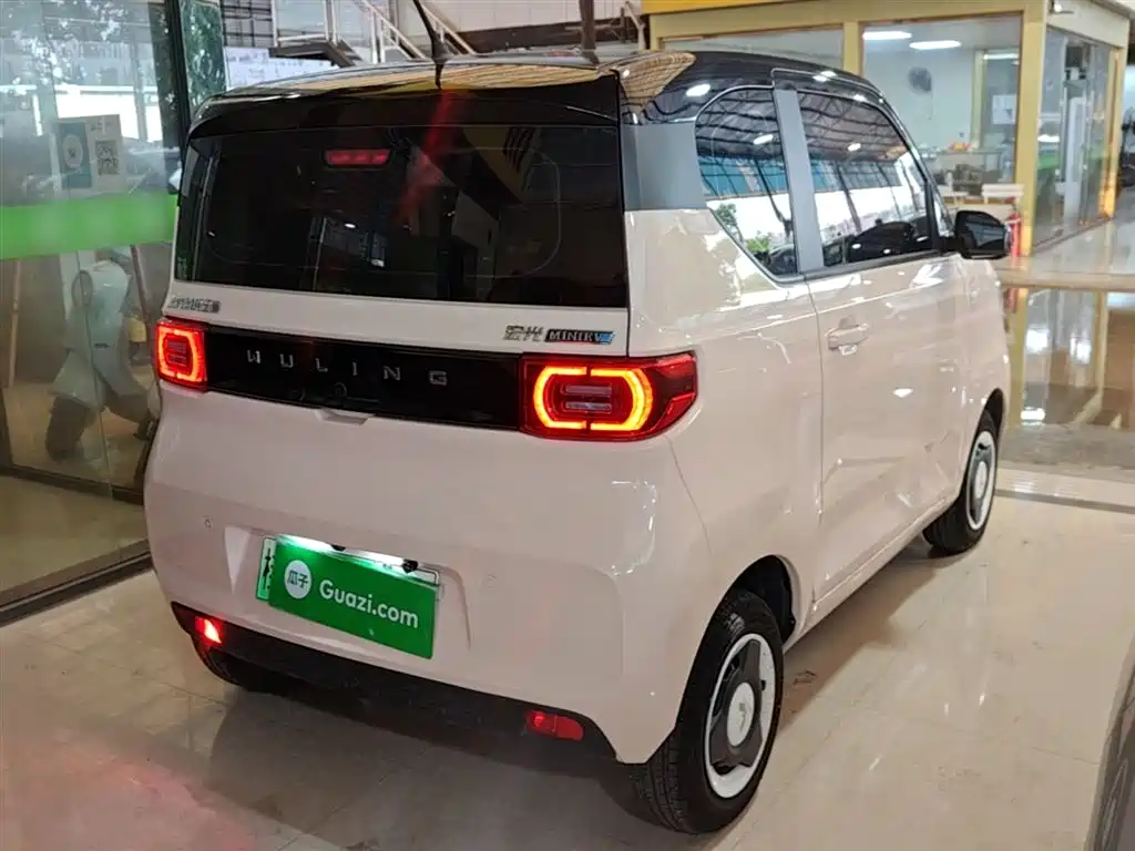 Wuling MINIEV — фото 7
