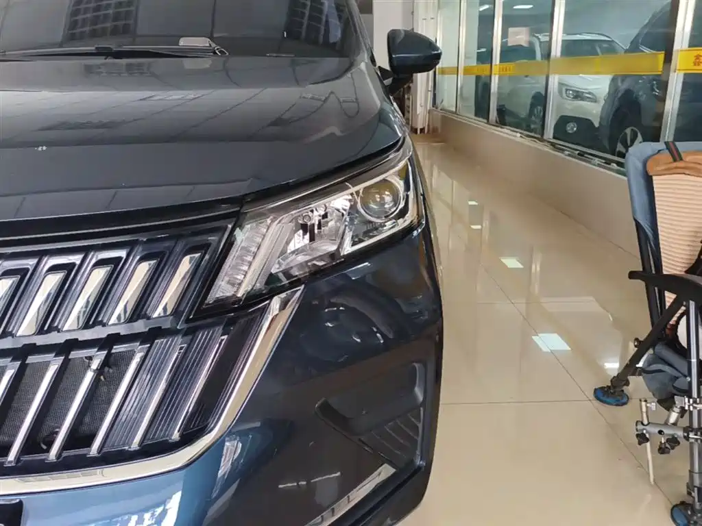 Wuling Jiachen — фото 24