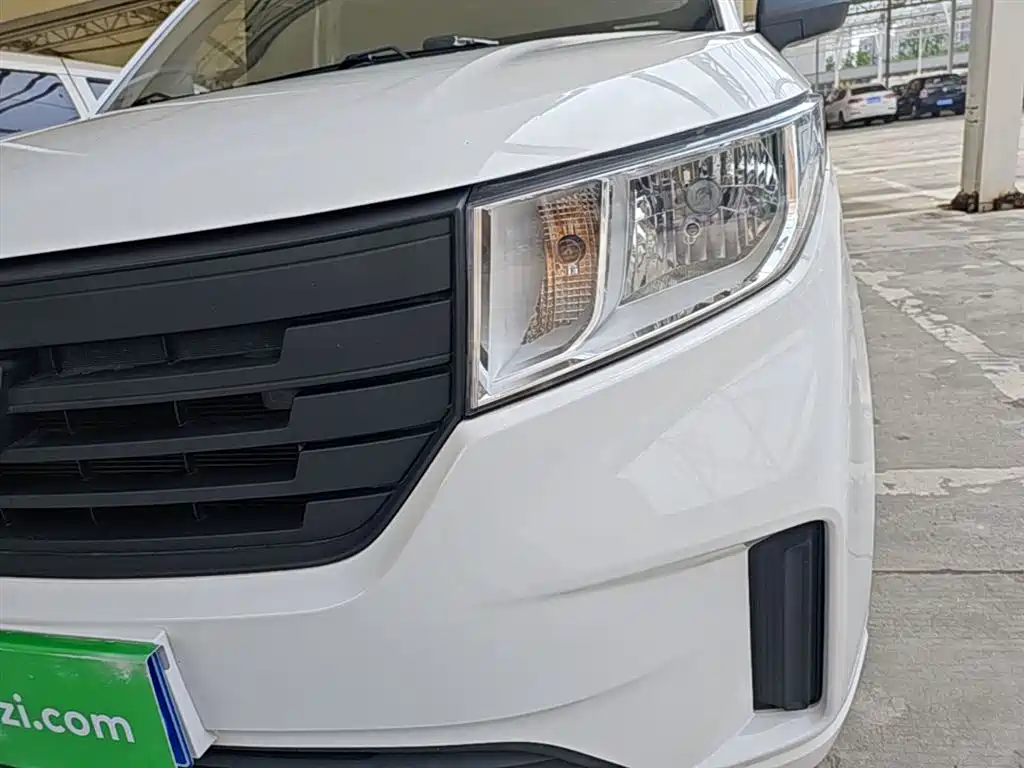 Wuling Hongguang PLUS — фото 24
