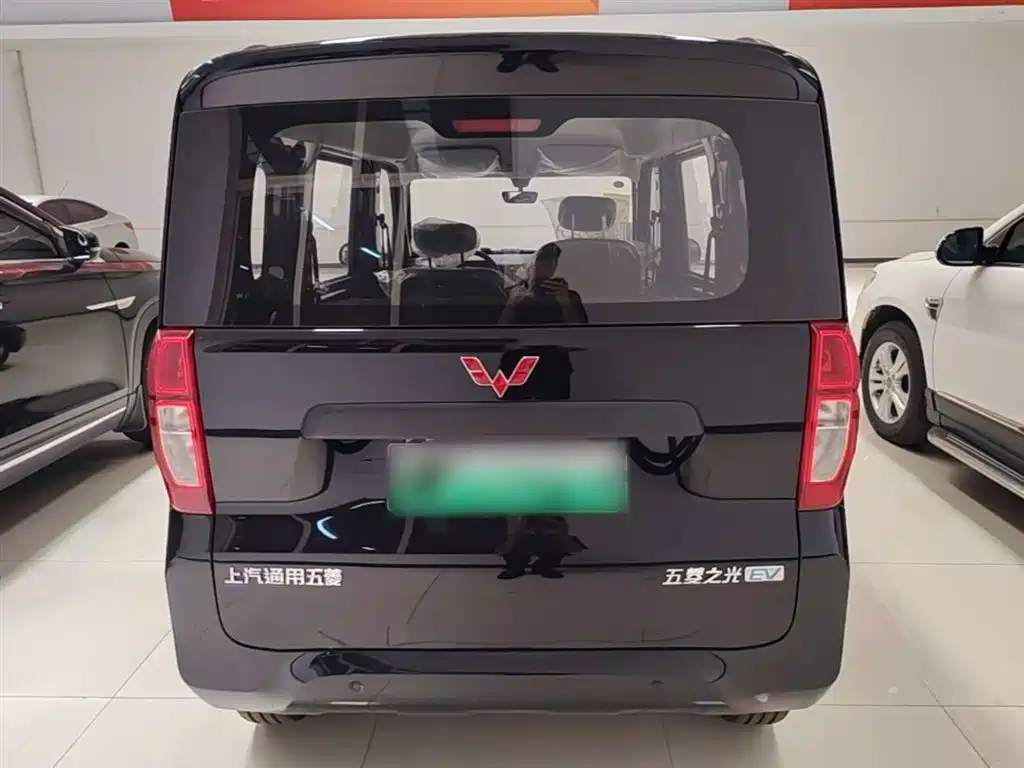 Wuling Zhiguang EV — фото 6