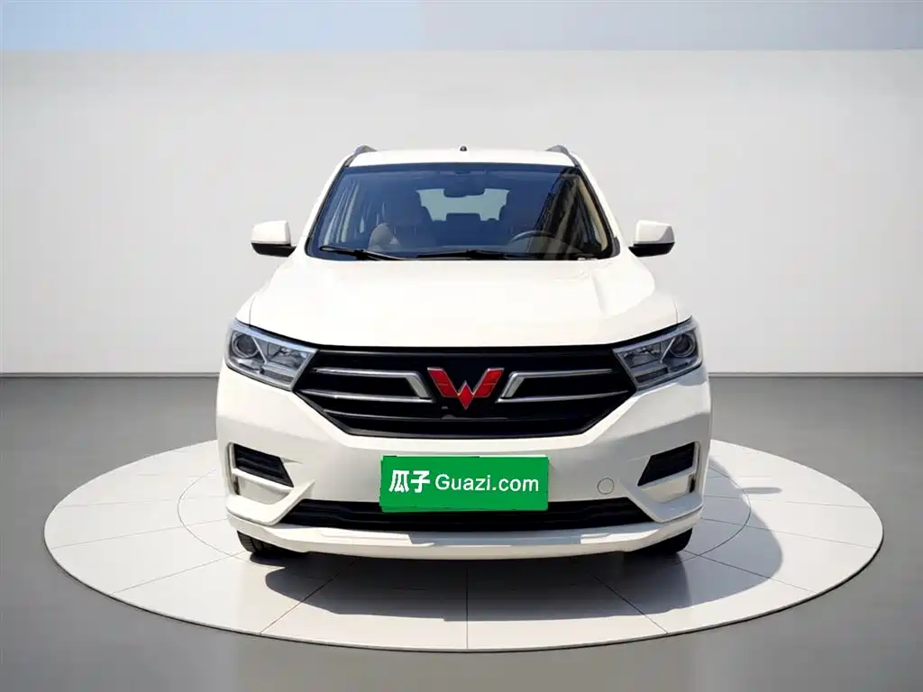 Wuling Hongguang — фото 24