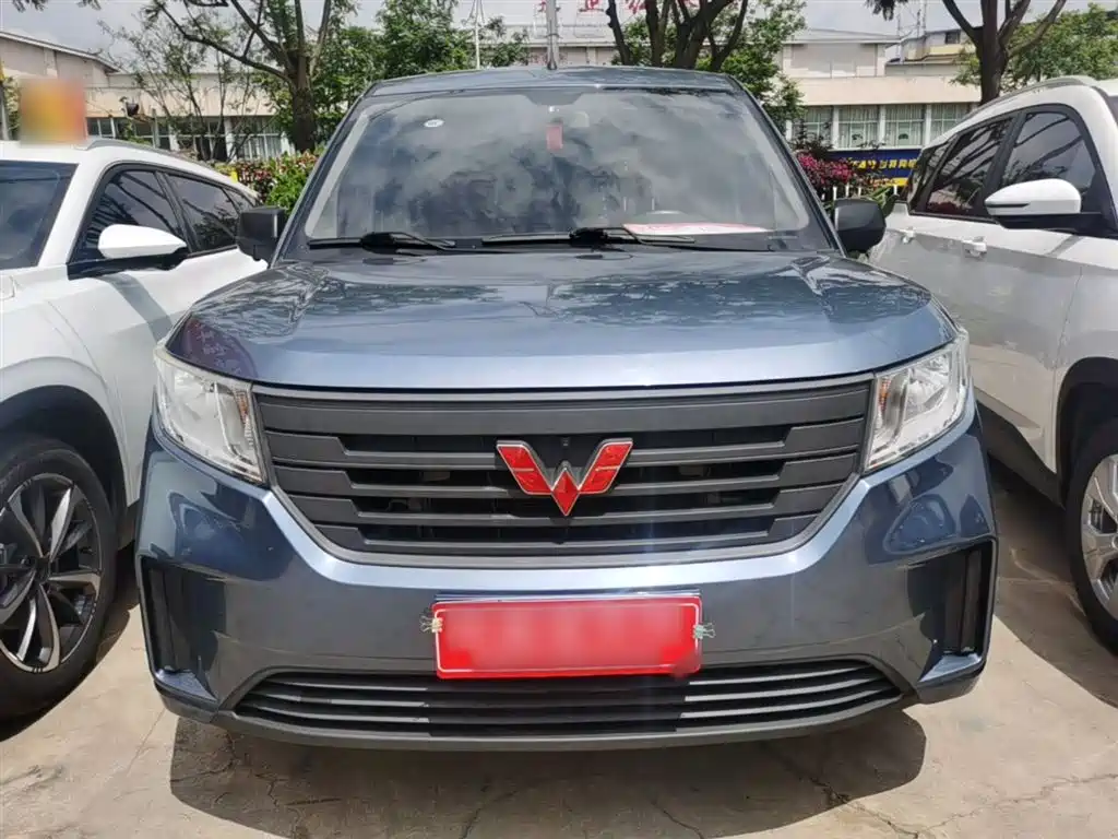Wuling Hongguang PLUS — фото 3