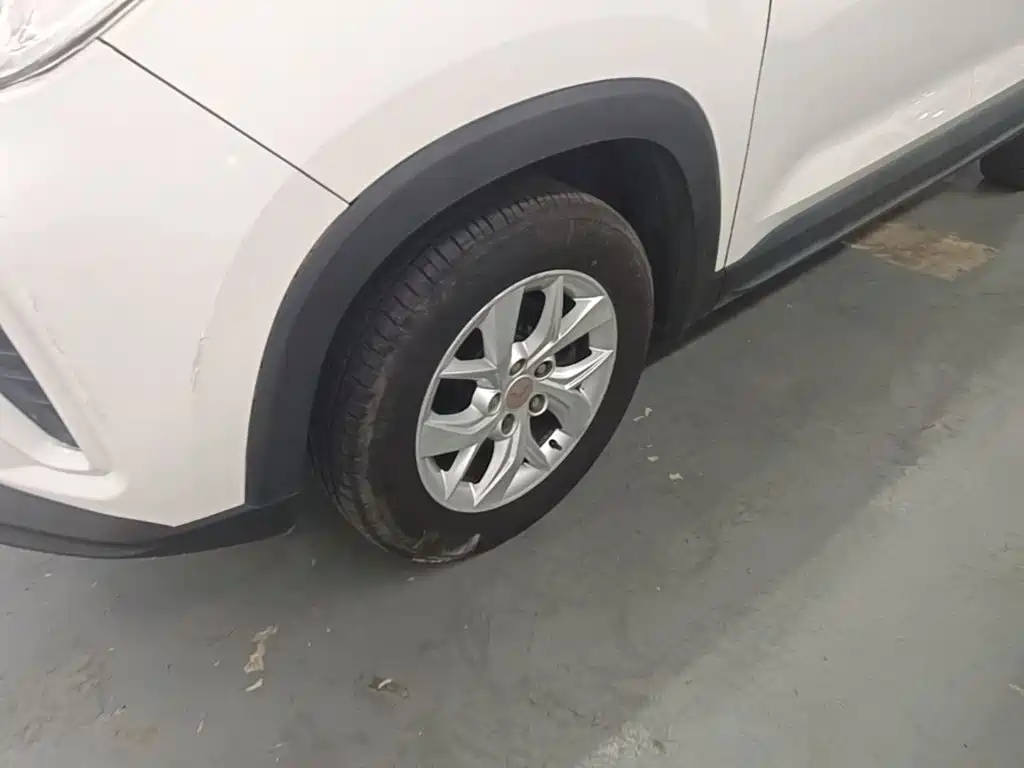 Wuling Hongguang S3 — фото 23